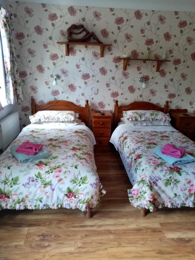 The Guest House Abergavenny Esterno foto
