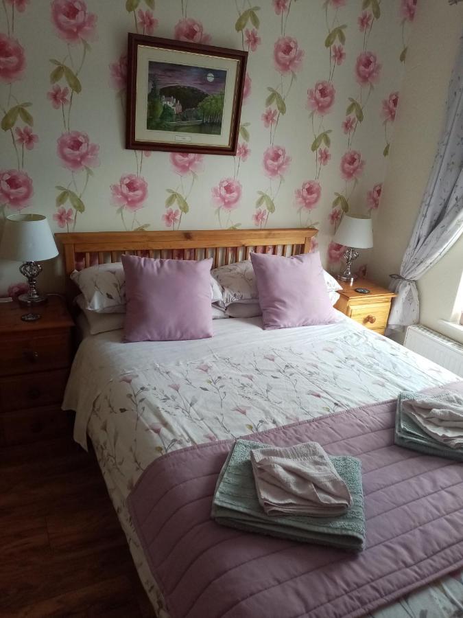 The Guest House Abergavenny Esterno foto