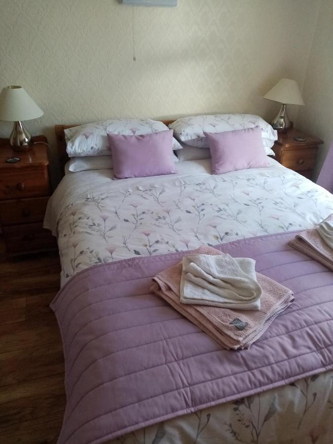 The Guest House Abergavenny Esterno foto